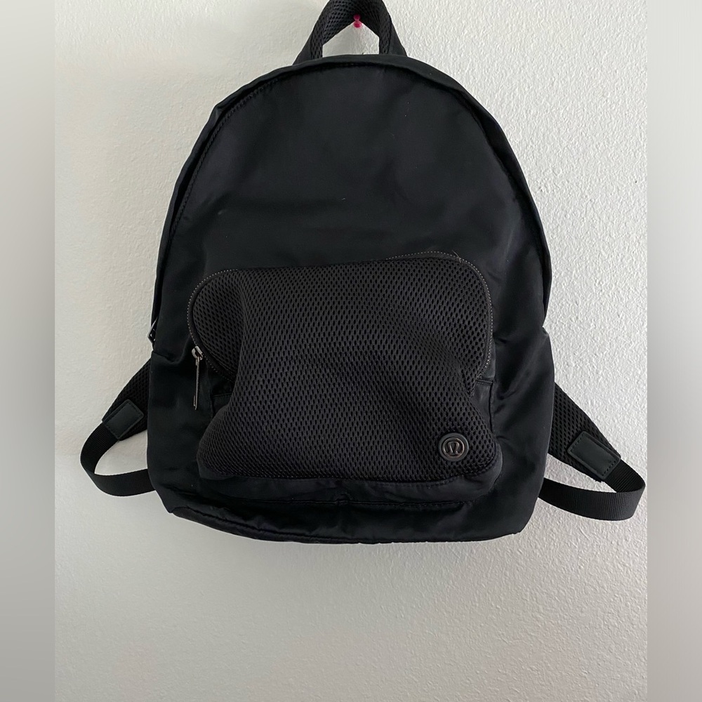 Lululemon backpack black